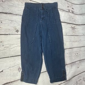 SOFT SURROUNDINGS women's soft blue tencel denim button cropped pants, size S P